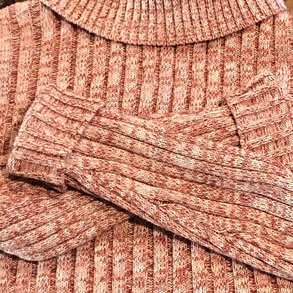 🌈3/$15🌈Forever 21 Cropped Sweater - Picture 8 of 9